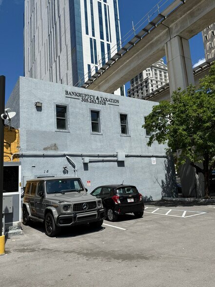 16 SW 1st Ave, Miami, FL à vendre - Photo du bâtiment - Image 2 de 18