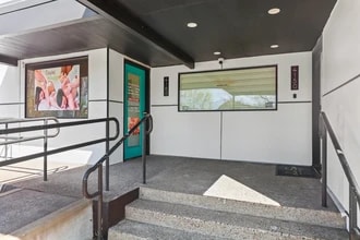 4180 SW 110th Ave, Beaverton, OR à louer Photo du bâtiment- Image 2 de 6