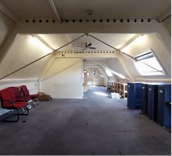 16 Kirkgate, Batley à louer Photo intérieure- Image 1 de 4