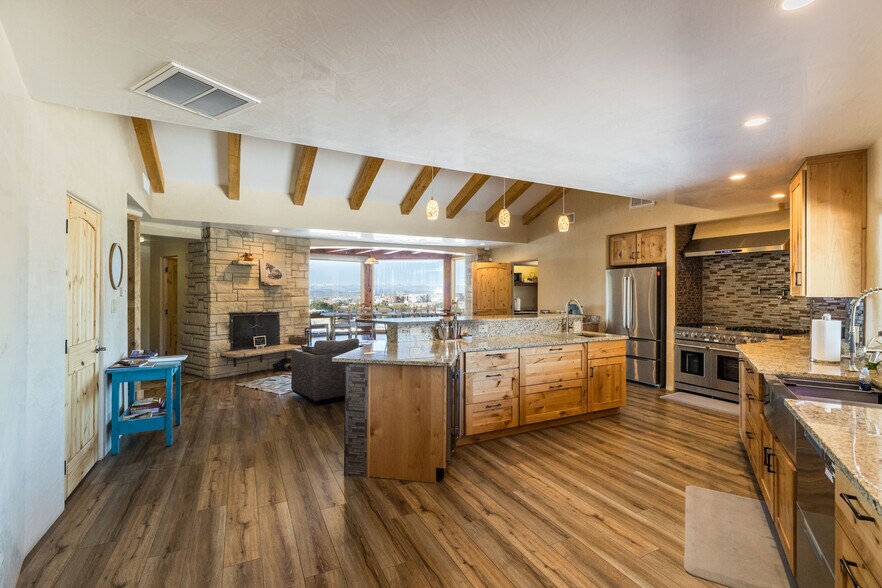 102 Rabbit Rd, Santa Fe, NM à vendre - Photo du bâtiment - Image 3 de 40