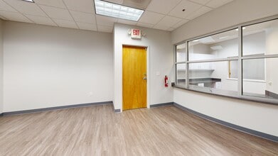 146 Medical Park Rd, Mooresville, NC for lease Interior Photo- Image 2 of 8