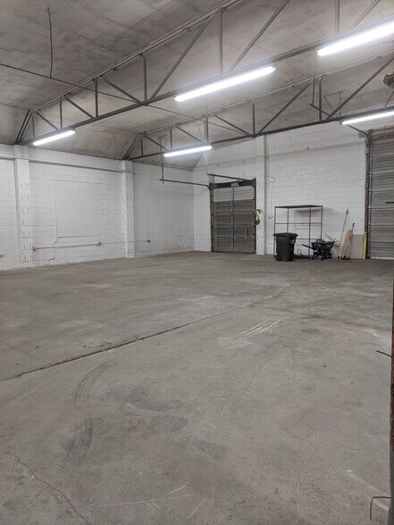 188 Patton Ave, Asheville, NC à louer - Photo intérieure - Image 3 de 4