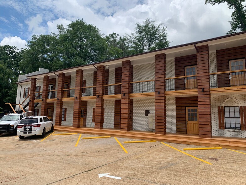 4807 N State St, Jackson, MS à louer - Photo du bâtiment - Image 2 de 5