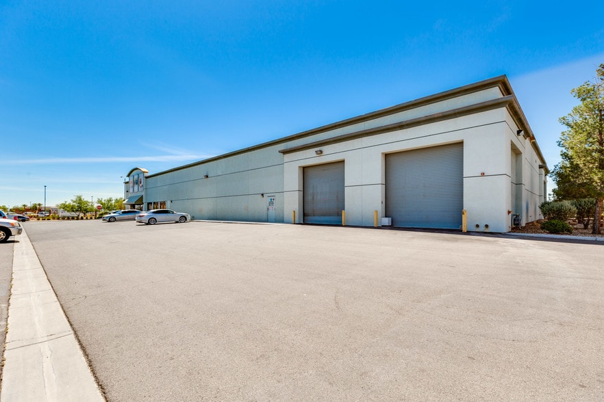 4830 W Oquendo Rd, Las Vegas, NV for lease - Building Photo - Image 2 of 12