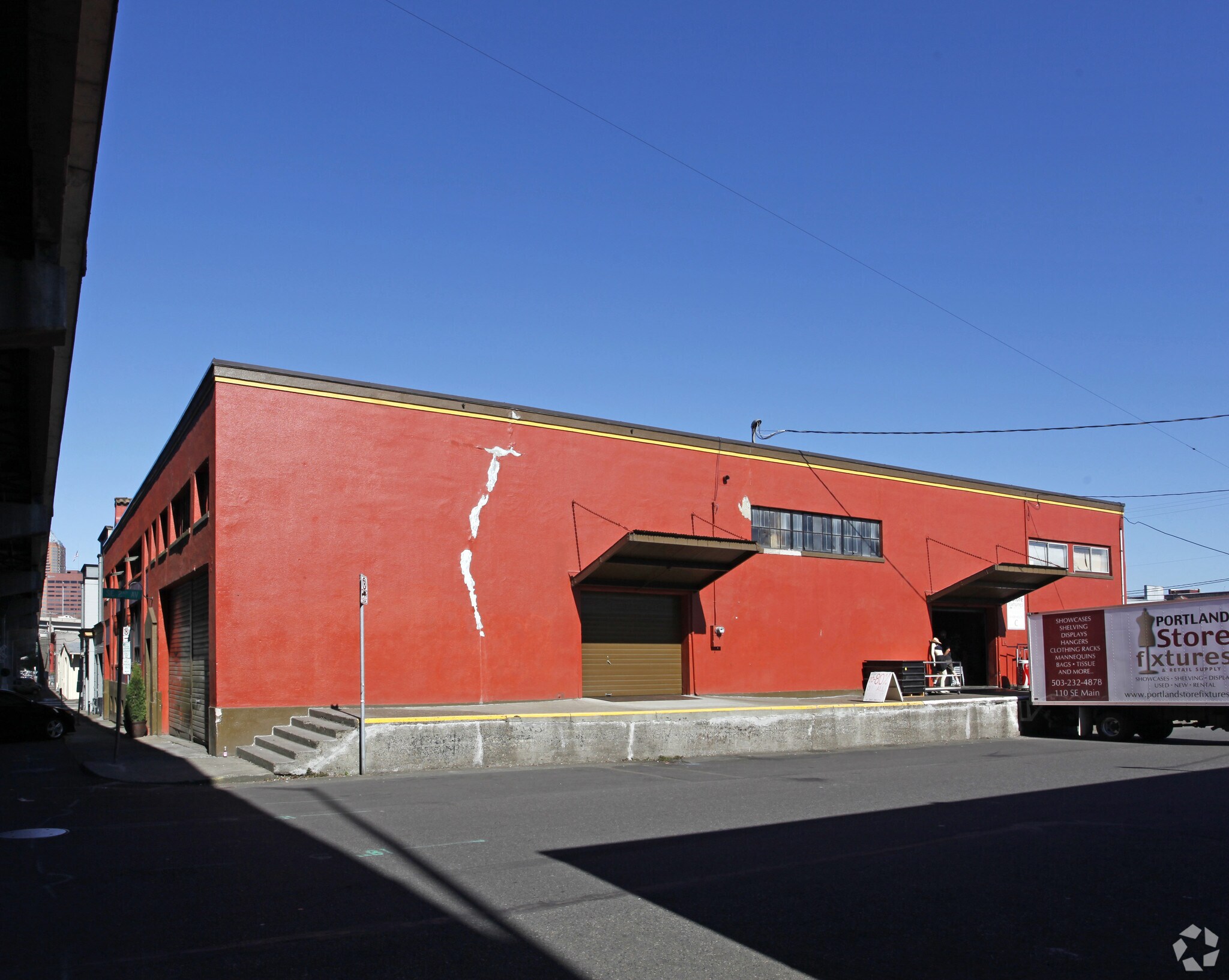 133 SE Madison St, Portland, OR for lease Primary Photo- Image 1 of 6