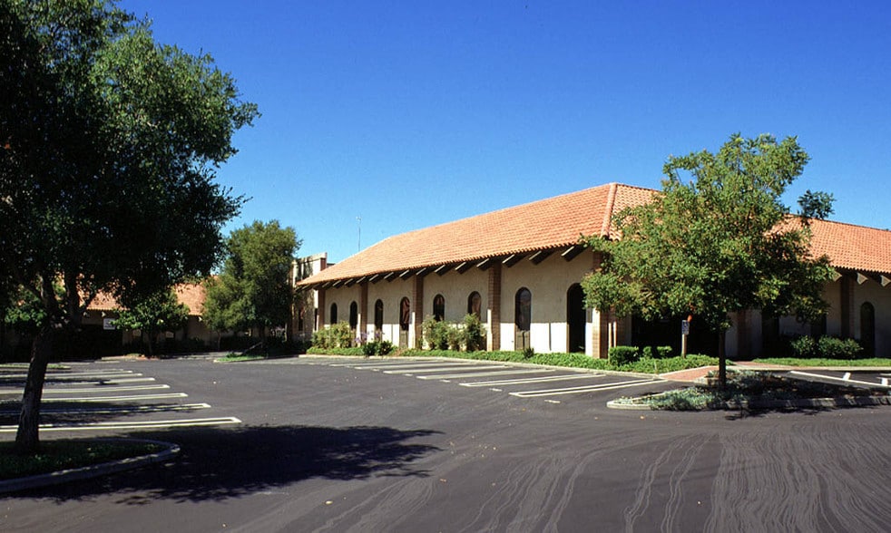 140-162 Knowles Dr, Los Gatos, CA for lease - Building Photo - Image 2 of 4