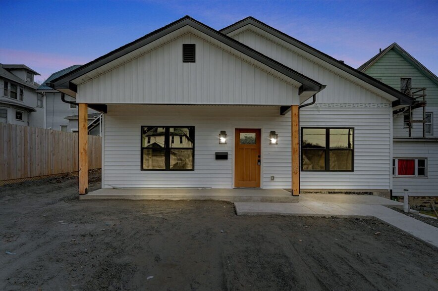 525 Harrison Ave, Scranton, PA à vendre - Photo principale - Image 1 de 1