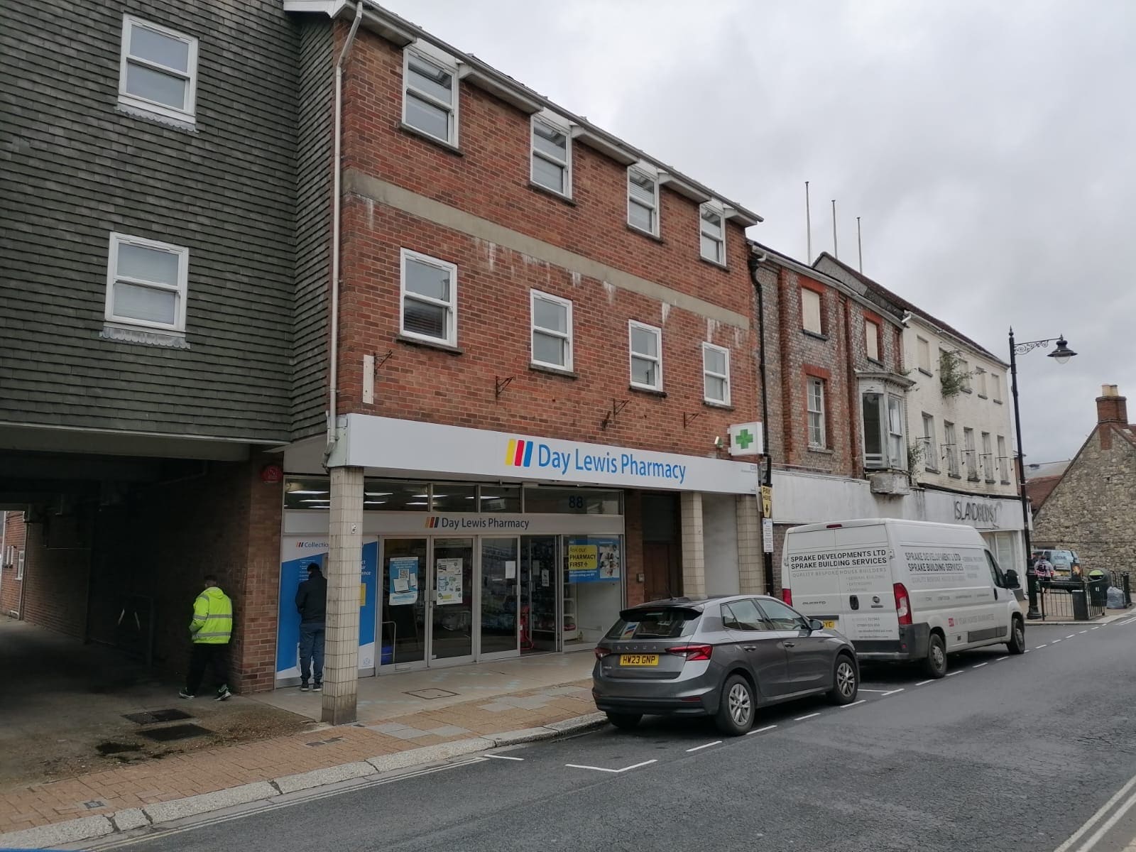 86-88 High St, Newport for sale Primary Photo- Image 1 of 4