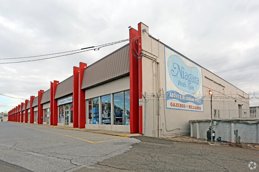 200-230 Bristol Pike, Bristol, PA à vendre - Photo du bâtiment - Image 1 de 1