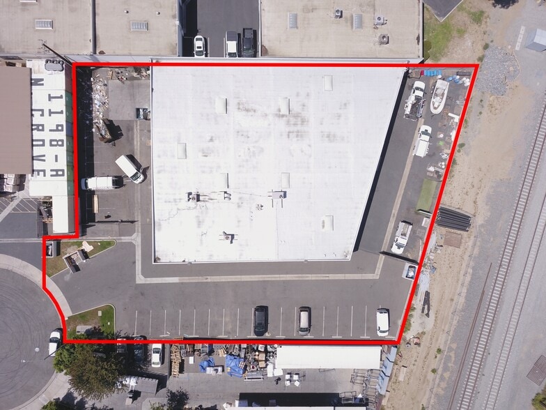 1196 N Grove St, Anaheim, CA for sale - Building Photo - Image 2 of 7