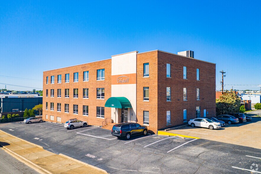 4914 Radford Ave, Richmond, VA à louer - Photo du bâtiment - Image 1 de 2