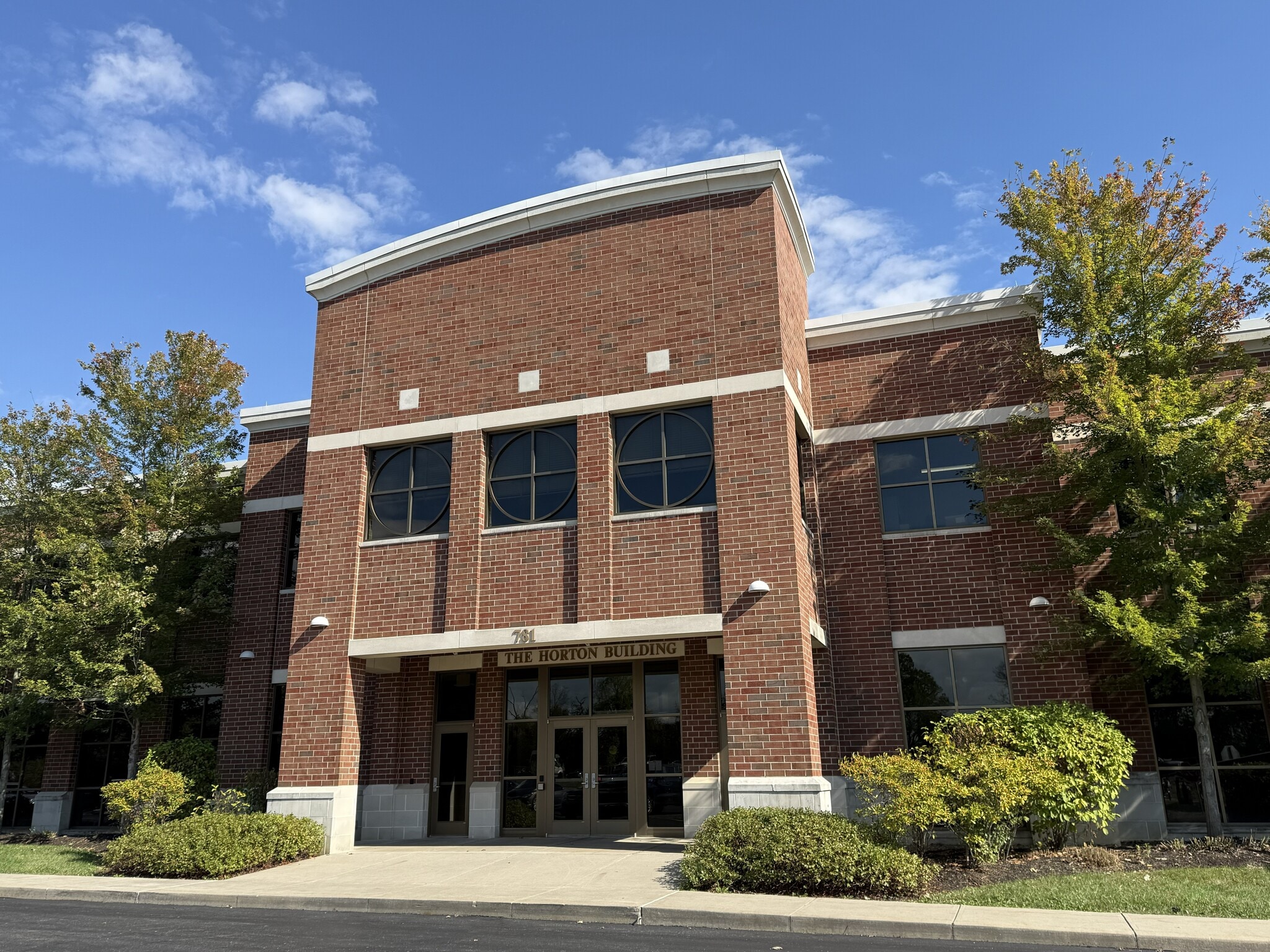 851 Irving Wick Dr W, Heath, OH for lease Building Photo- Image 1 of 3