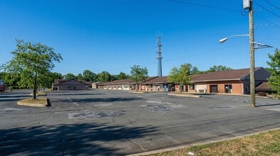 172-248 Scotch Rd, Ewing, NJ à louer Photo intérieure- Image 1 de 8