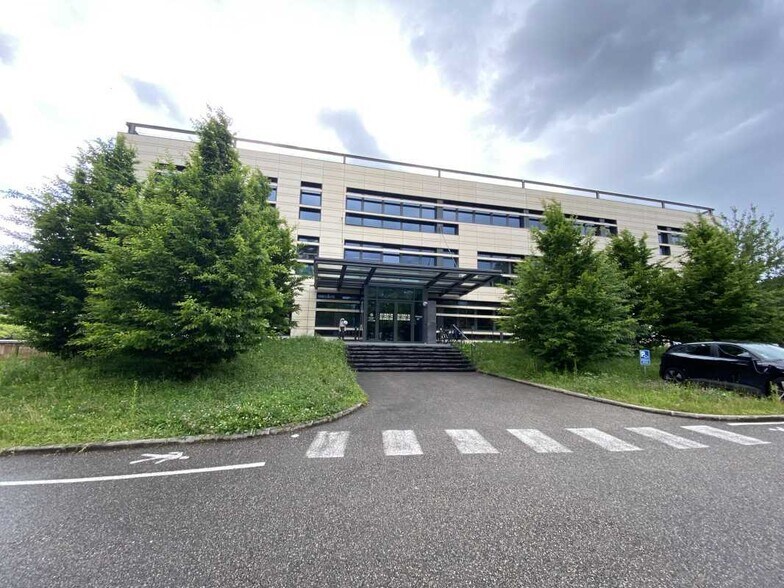 21 Chemin De La Sauvegarde, Écully à louer - Photo du bâtiment - Image 2 de 11