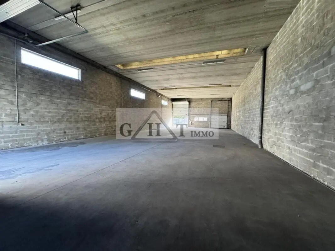 Office in Champigny-sur-Marne for lease Interior Photo- Image 1 of 4