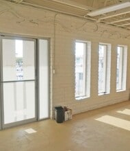 1940 E Camelback Rd, Phoenix, AZ for lease Interior Photo- Image 1 of 3