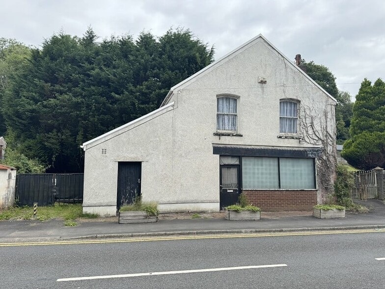 41 Heol Gwys, Swansea for sale - Building Photo - Image 2 of 12