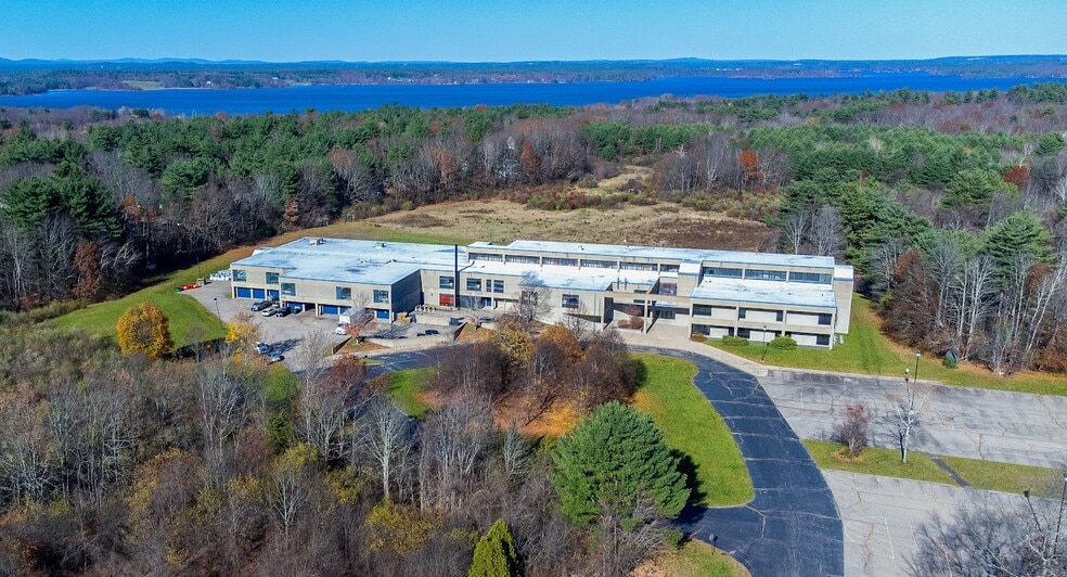 275 Portsmouth Ave, Stratham, NH for lease - Primary Photo - Image 1 of 18