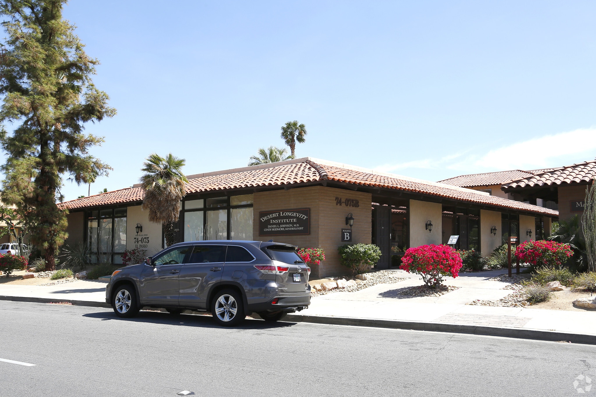 74075 El Paseo Dr, Palm Desert, CA à vendre Photo principale- Image 1 de 4