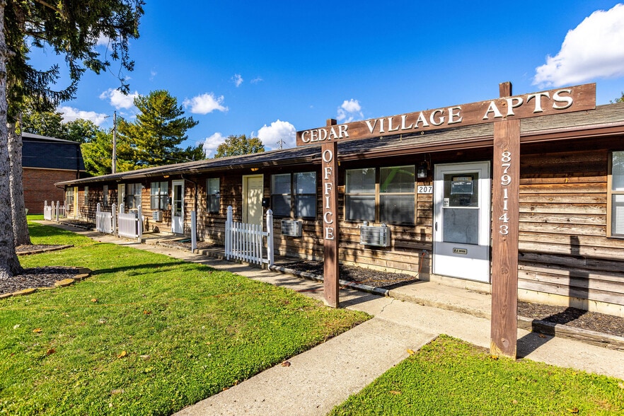 207 W Funderburg Rd, Fairborn, OH for sale - Building Photo - Image 2 of 28