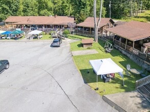 107 Country Creek Dr, Pickens, SC - AERIAL  map view