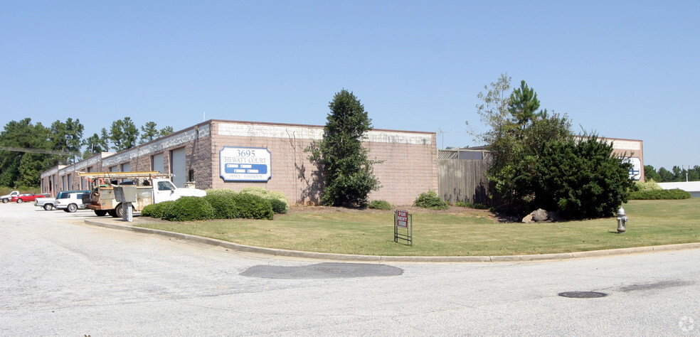 3685 Hewatt Ct, Snellville, GA for lease - Building Photo - Image 2 of 7