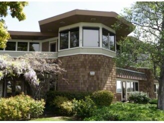 7770 Pardee Ln, Oakland, CA à louer - Photo du bâtiment - Image 3 de 4