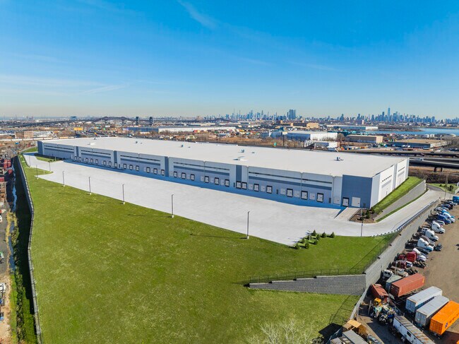 Plus de détails pour 105-161 Hyatt Ave, Newark, NJ - Industriel à louer