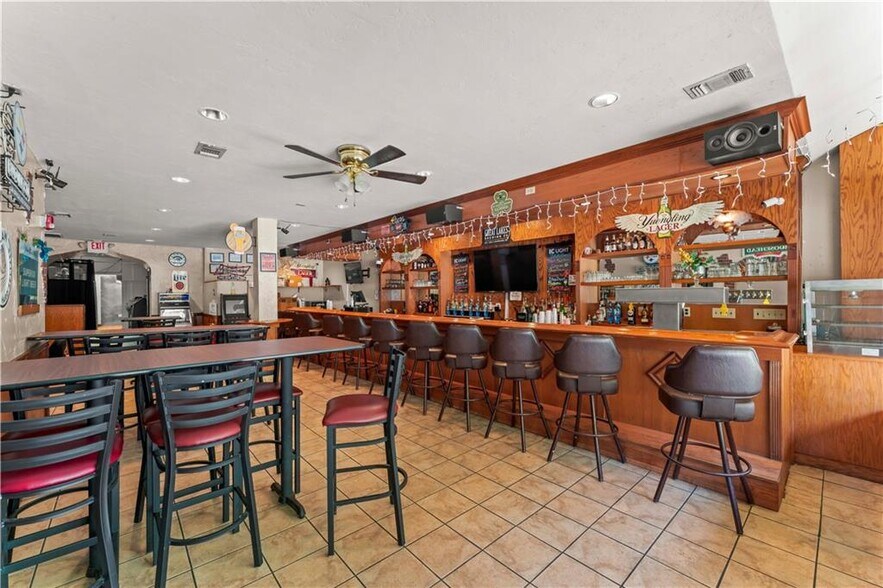 2512 E Carson St, Pittsburgh, PA à vendre - Photo intérieure - Image 2 de 13