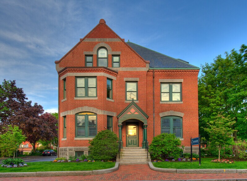 30 Penhallow St, Portsmouth, NH à louer - Photo du bâtiment - Image 1 de 2