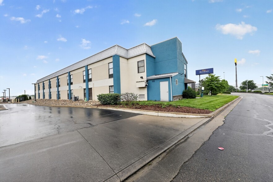 40 New Garver Rd, Monroe, OH for sale - Building Photo - Image 3 of 23