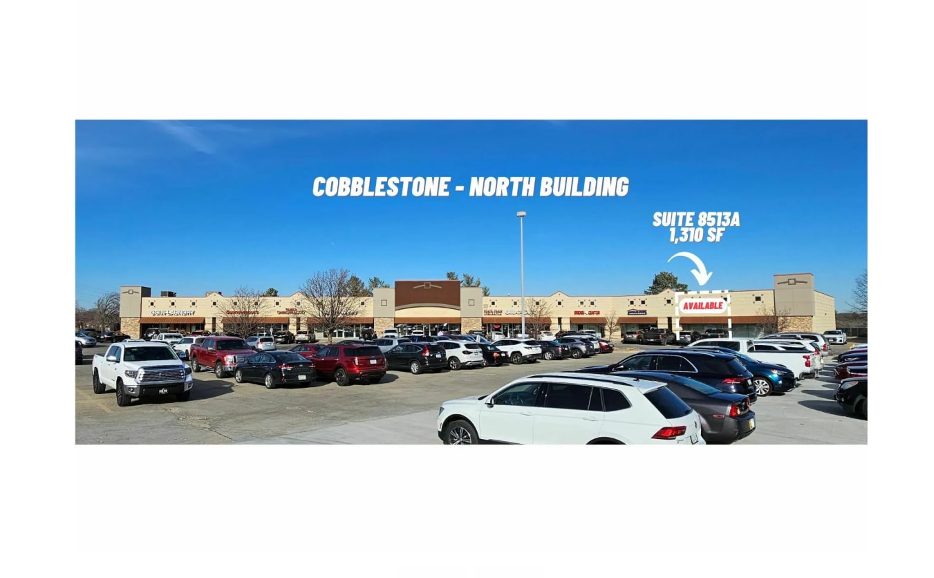 8513-8569 Hickman Rd, Urbandale, IA à louer Photo intérieure- Image 1 de 1