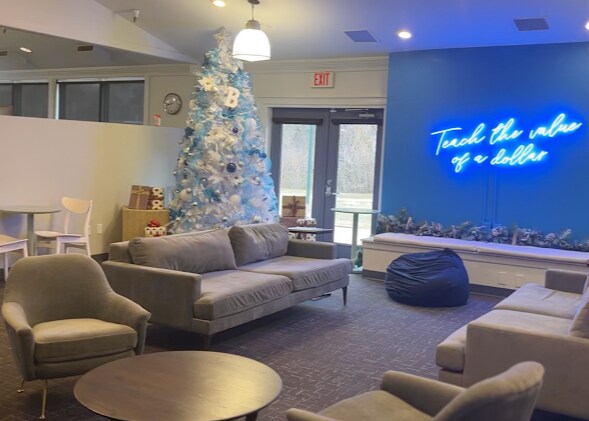 2230 N University Pky, Provo, UT à vendre - Photo intérieure - Image 2 de 16