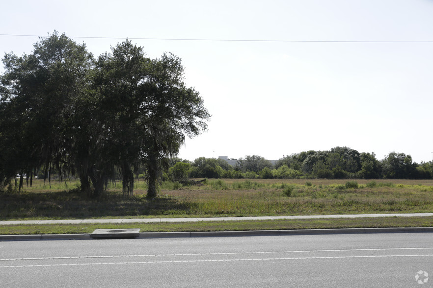 6551 Bee Ridge Rd, Sarasota, FL à louer - Photo du bâtiment - Image 1 de 7