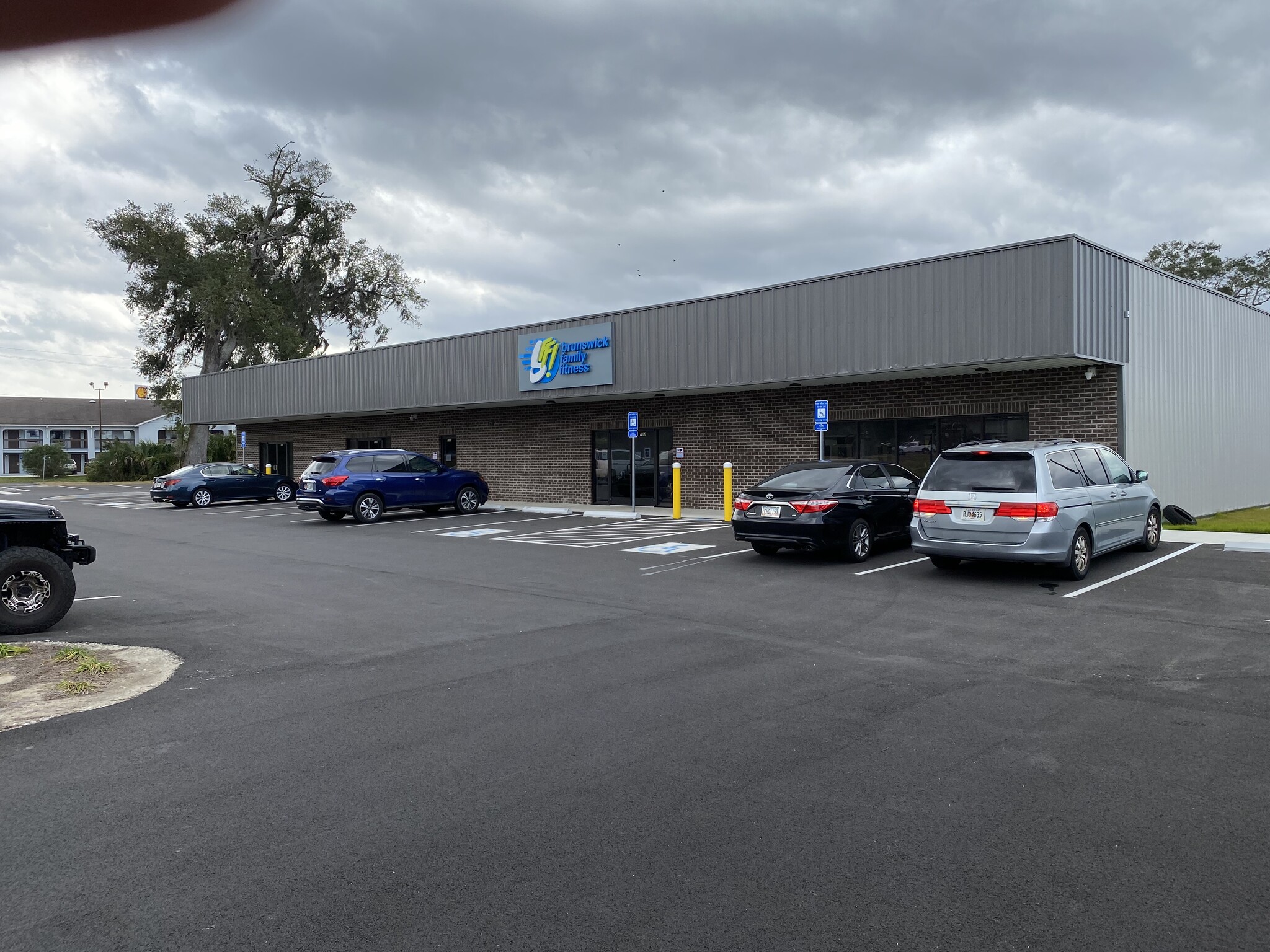 275 Palisade Dr, Brunswick, GA for lease Primary Photo- Image 1 of 4