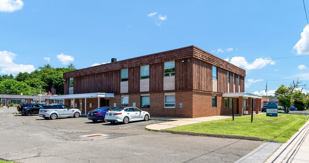 30 Mill St, Unionville, CT à louer - Photo du bâtiment - Image 2 de 12