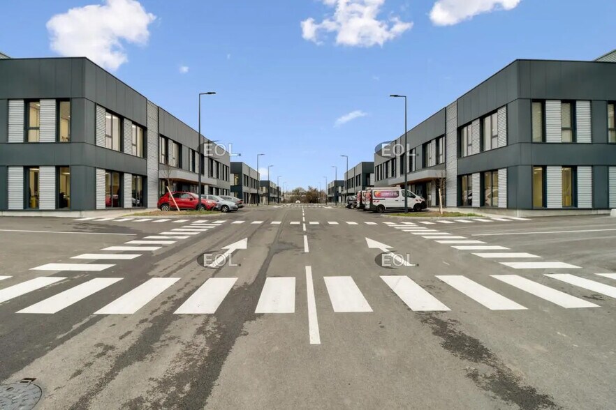 Flex dans Le Bourget à louer - Photo du bâtiment - Image 2 de 19