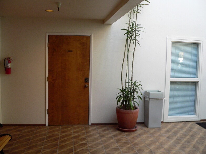 3121 Park Ave, Aptos, CA for lease - Lobby - Image 3 of 8