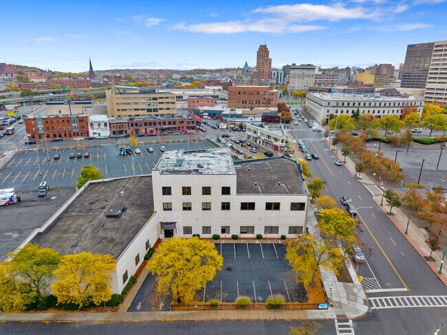 Plus de détails pour 344 W Genesee St, Syracuse, NY - Bureau à louer