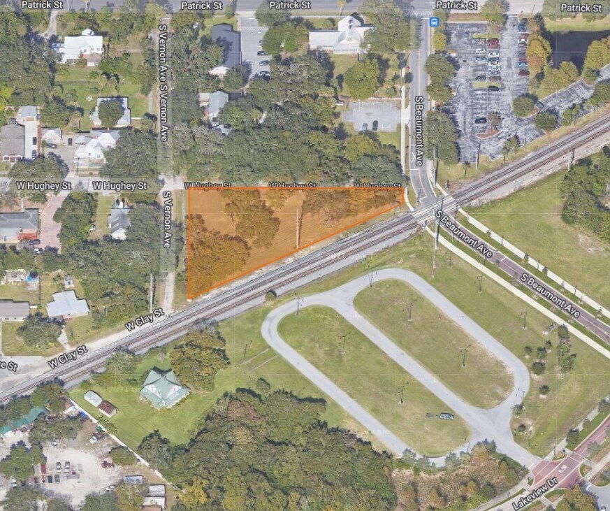 W Clay St & S Vernon Ave, Kissimmee, FL à vendre Photo du bâtiment- Image 1 de 15
