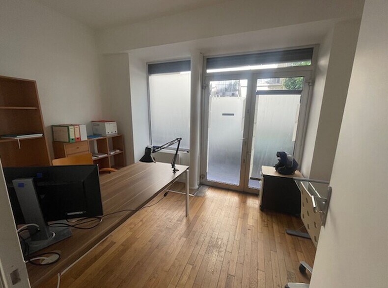 49 Rue Liancourt, Paris à louer - Photo du bâtiment - Image 2 de 14