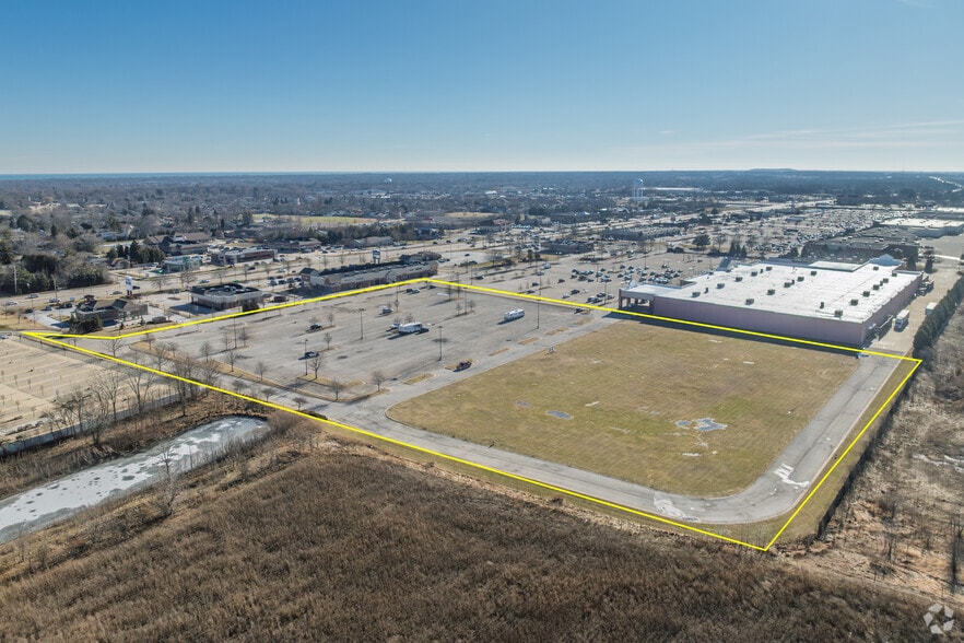 Green Bay Rd, Kenosha, WI for sale - Building Photo - Image 1 of 20