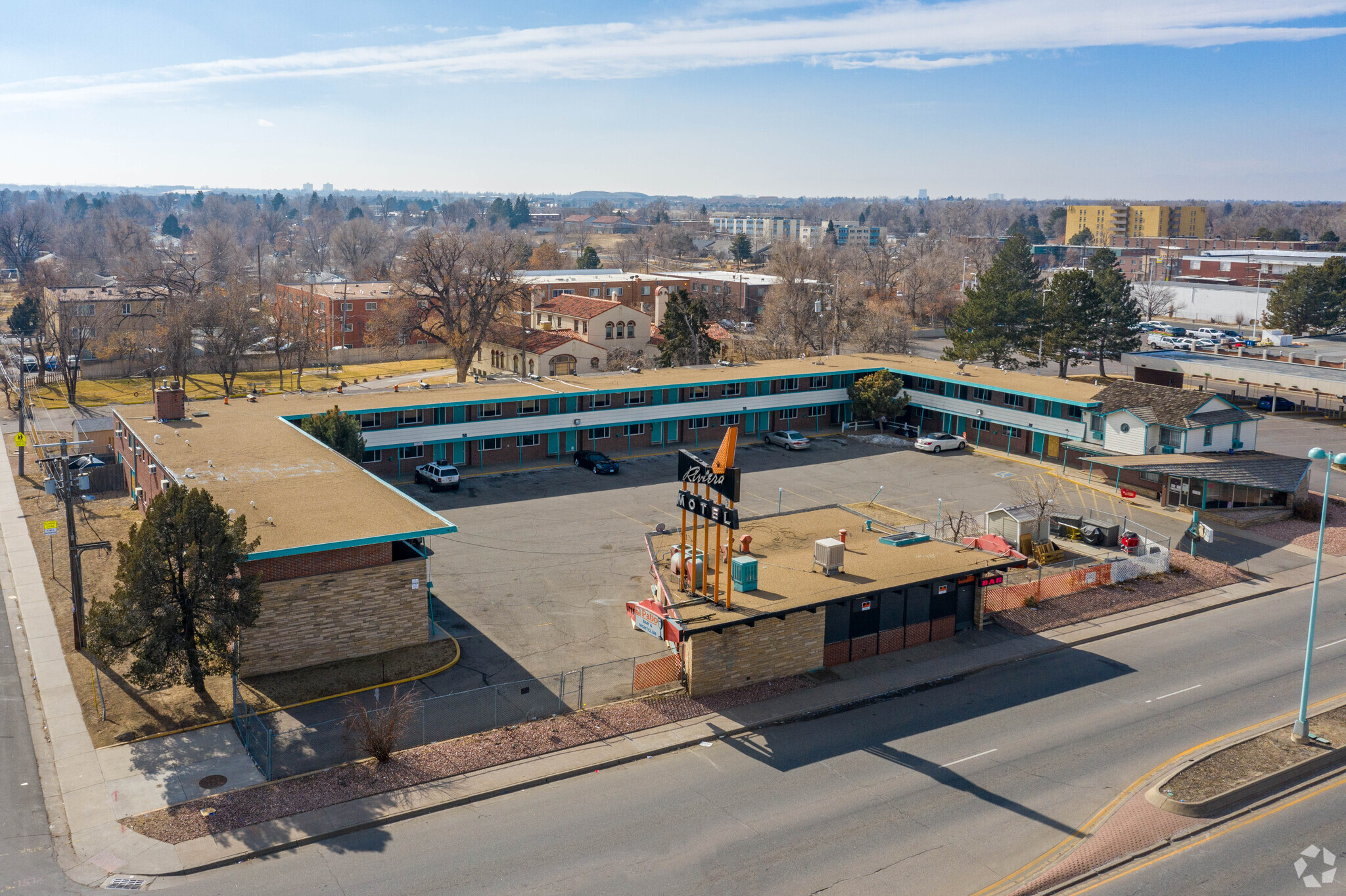 9100 E Colfax Ave, Aurora, CO à vendre Photo principale- Image 1 de 6