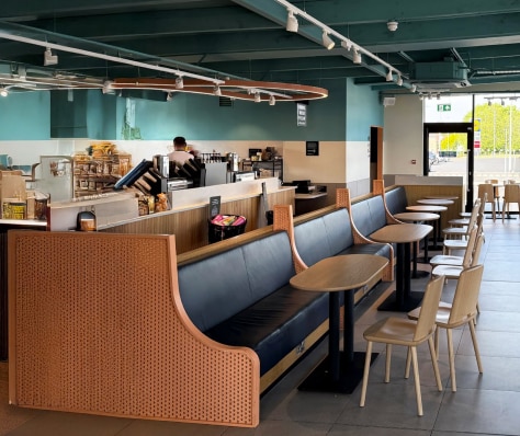 Long Income Drive-Thru Investment portfolio of 2 properties for sale on LoopNet.ca - Interior Photo - Image 3 of 4