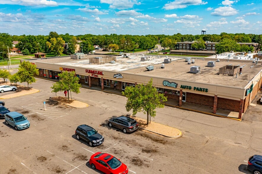 7600-7658 Brooklyn Blvd, Brooklyn Park, MN for lease - Building Photo - Image 3 of 7
