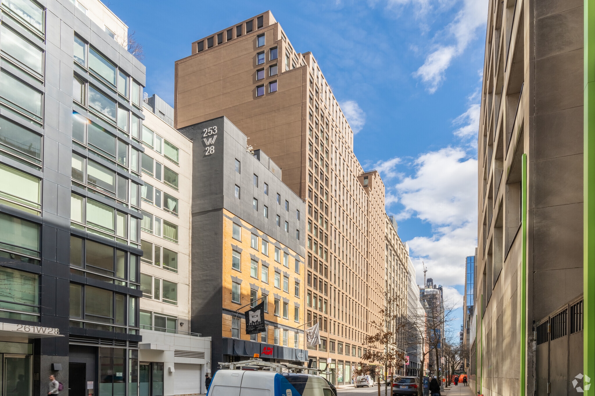 243 W 28th St, New York, NY for lease Building Photo- Image 1 of 2