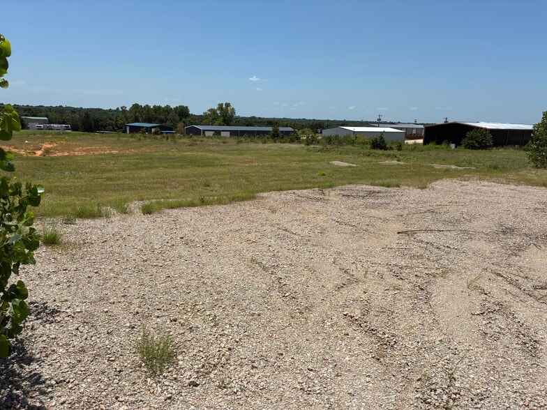 11671 Maui Ln, Edmond, OK for lease - Building Photo - Image 3 of 11