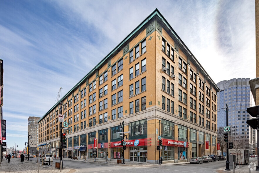 327 Sainte-Catherine Rue, Montréal, QC à louer - Photo du bâtiment - Image 3 de 24