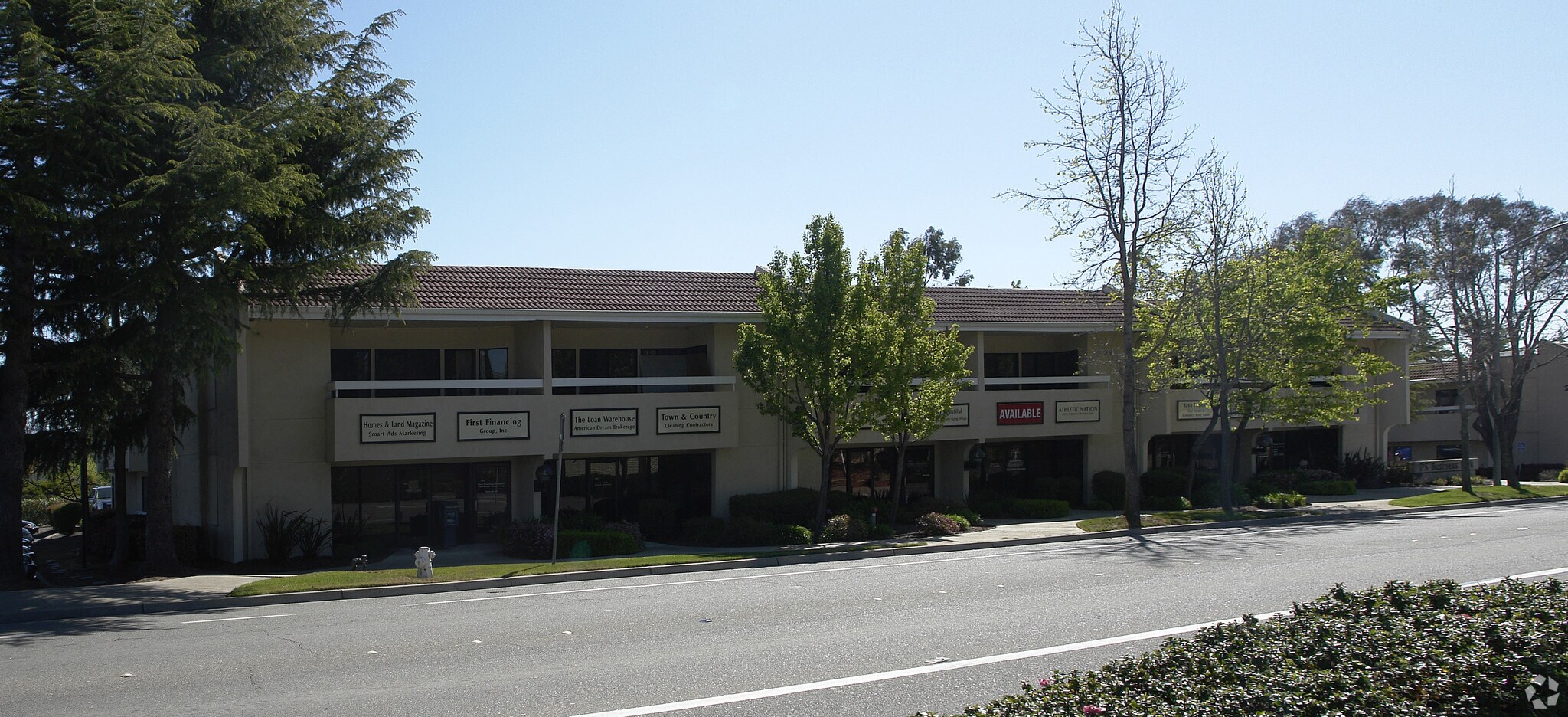 2580 San Ramon Valley Blvd, San Ramon, CA à louer Photo du bâtiment- Image 1 de 14