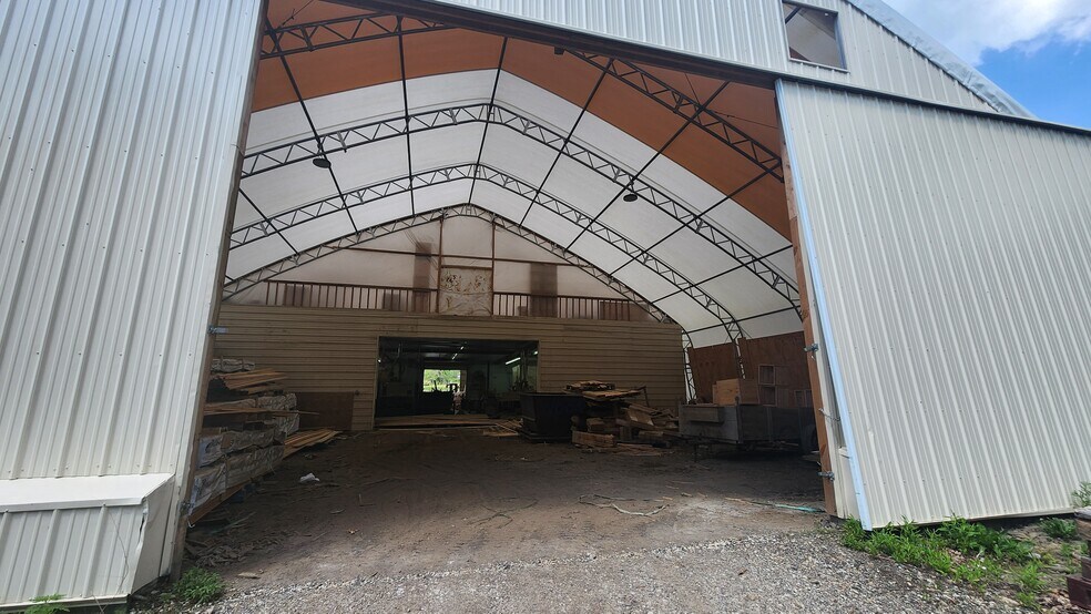 3765 Ridge Rd, Westover, PA à vendre - Photo du bâtiment - Image 3 de 5